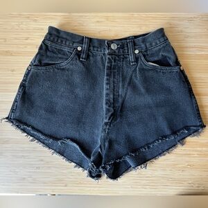 NWOT Wrangler High Waist Black Denim Short-Shorts